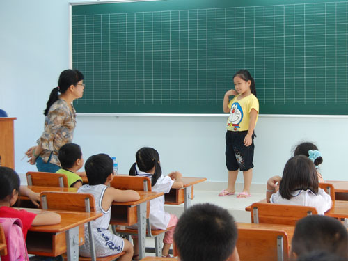 Có ngăn chặn được nạn lạm thu đầu năm học